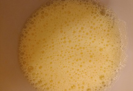 Фото шага рецепта Заливной яблочный пирог 190962 шаг 4  