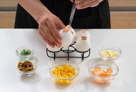 Фото шага рецепта Заливные яйца 173846 шаг 9  