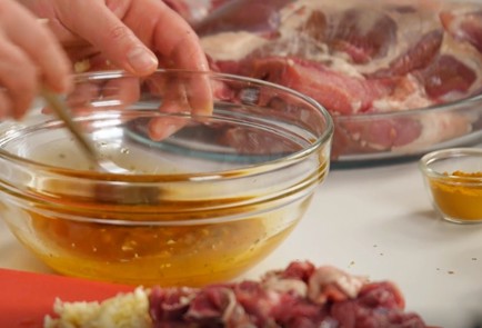 Фото шага рецепта Запеченная баранья голень 137839 шаг 2  