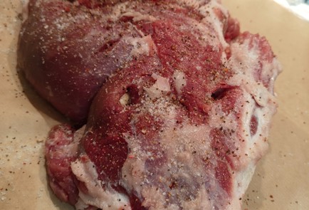 Фото шага рецепта Запеченная баранья нога с чесноком 175328 шаг 8