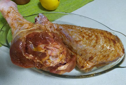 Фото шага рецепта Голень индейки в духовке 189722 шаг 6  