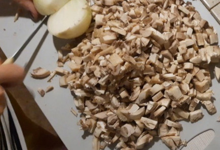 Фото шага рецепта Запеченная капуста с грибами сыром и яйцами 151756 шаг 4  