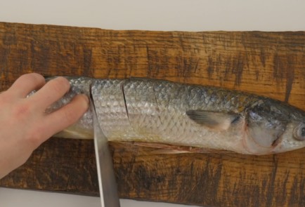 Фото шага рецепта Запеченная кефаль 69093 шаг 2  