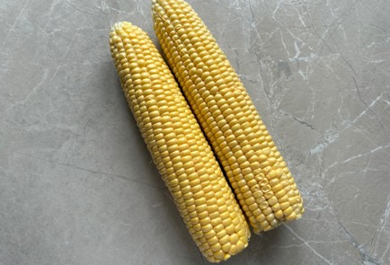 Фото шага рецепта Запеченная кукуруза 187049 шаг 2  