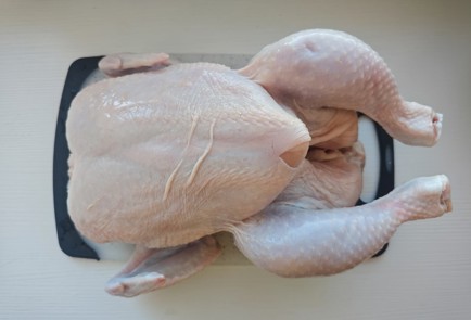 Фото шага рецепта Запеченная курица с хрустящей корочкой 189150 шаг 1  