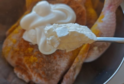 Фото шага рецепта Запеченная курица с хрустящей корочкой 189150 шаг 5  