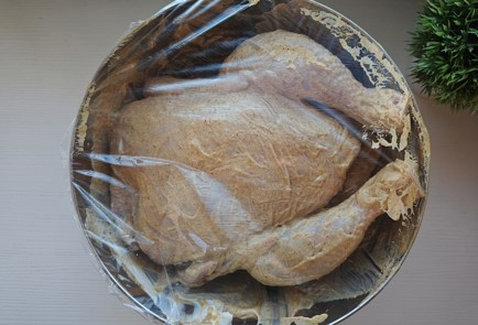 Фото шага рецепта Запеченная курица с хрустящей корочкой 189150 шаг 7  