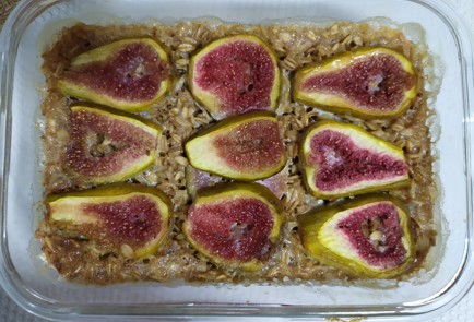 Фото шага рецепта Запеченная овсянка с инжиром 190325 шаг 10  