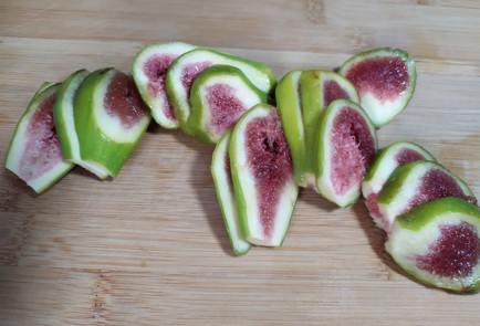 Фото шага рецепта Запеченная овсянка с инжиром 190325 шаг 8  