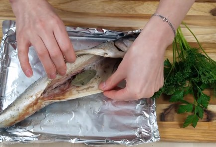 Фото шага рецепта Запеченная скумбрия 139795 шаг 3  