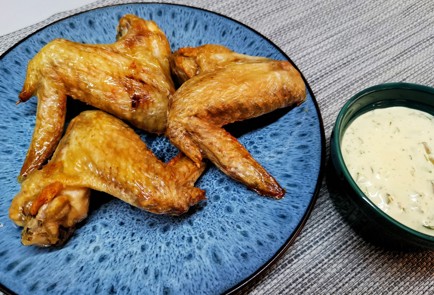 Фото шага рецепта Запеченные куриные крылья с соусом тартар 175529 шаг 11  