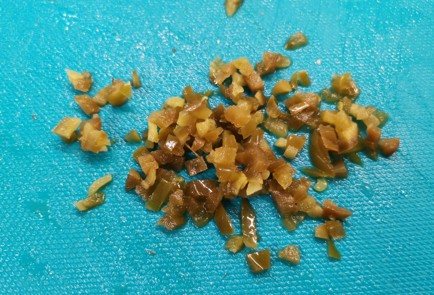 Фото шага рецепта Запеченные куриные крылья с соусом тартар 175529 шаг 5  