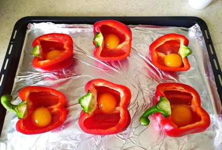 Фото шага рецепта Запеченные перцы 189283 шаг 5  