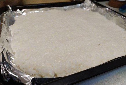 Фото шага рецепта Запеченные роллы 190690 шаг 6  