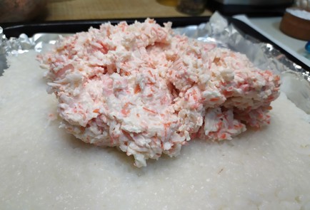 Фото шага рецепта Запеченные роллы 190690 шаг 7  