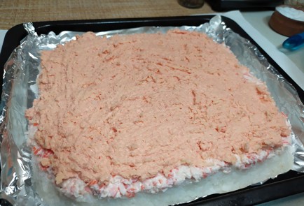 Фото шага рецепта Запеченные роллы 190690 шаг 8  