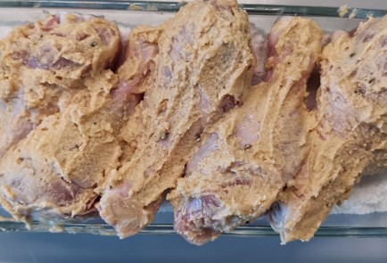 Фото шага рецепта Запеченные трюфельные куриные ножки 173368 шаг 5  