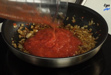 Фото шага рецепта Запеченный баклажан с фалафелем 125552 шаг 3  