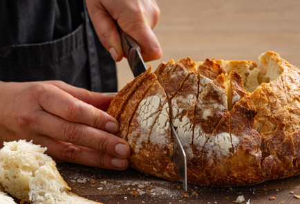 Фото шага рецепта Запеченный камамбер в хлебе к вину 189325 шаг 3  