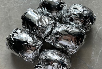 Фото шага рецепта Запеченный картофель с семгой и шпинатом 174245 шаг 3