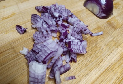 Фото шага рецепта Запеченный картофель с закуской из сельди 189387 шаг 4  