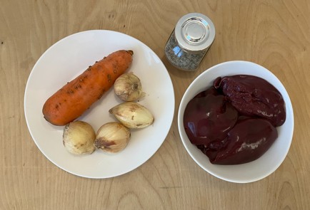 Фото шага рецепта Запеченный паштет из печени индейки 173637 шаг 1  