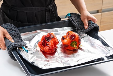 Фото шага рецепта Запеченный перец со страчателлой 176341 шаг 2  