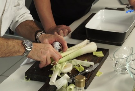 Фото шага рецепта Запеченный порей фаршированный ванильным пореем 125881 шаг 1  