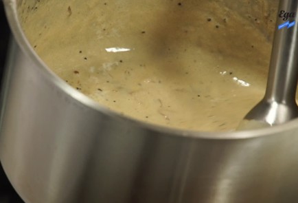 Фото шага рецепта Запеченный топинамбур с луковым соусом 126165 шаг 3  