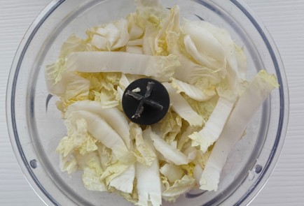 Фото шага рецепта Запеченные тефтели с пекинской капустой 175468 шаг 3  