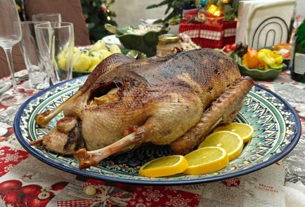 Фото шага рецепта Запеченный гусь с апельсинами и яблоками 191212 шаг 15