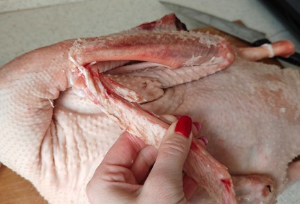 Фото шага рецепта Запеченный гусь с апельсинами и яблоками 191212 шаг 2