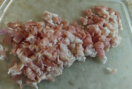 Фото шага рецепта Запеченный картофель с беконом 189490 шаг 2  