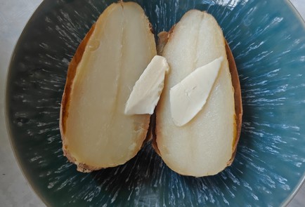 Фото шага рецепта Запеченный картофель с беконом 189490 шаг 7  