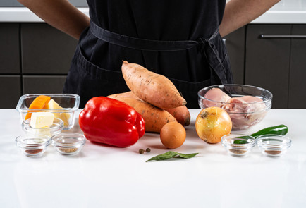 Фото шага рецепта Запеканка из батата с курицей 191253 шаг 1  