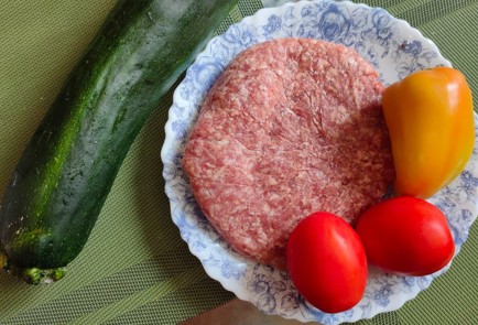 Фото шага рецепта Запеканка из цукини и фарша с овощами 186991 шаг 1  