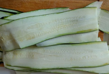 Фото шага рецепта Запеканка из цукини и фарша с овощами 186991 шаг 2  