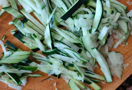 Фото шага рецепта Запеканка из цукини и фарша с овощами 186991 шаг 5  