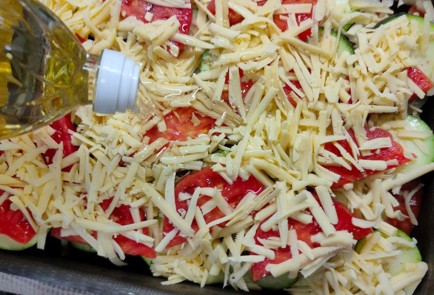 Фото шага рецепта Запеканка из цукини с помидором перцем и сыром 176364 шаг 14