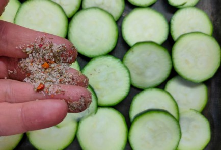 Фото шага рецепта Запеканка из цукини с помидором перцем и сыром 176364 шаг 7