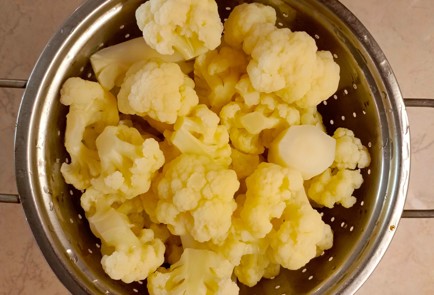 Фото шага рецепта Запеканка из цветной капусты с ветчиной 186976 шаг 3