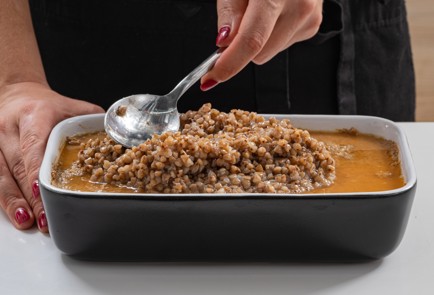 Фото шага рецепта Запеканка из гречки с печенкой 174642 шаг 9  