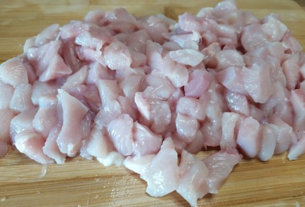 Фото шага рецепта Запеканка из куриного филе с картофелем 189142 шаг 2  