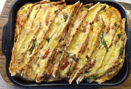 Фото шага рецепта Запеканка из лаваша с помидором и шпинатом 191086 шаг 15