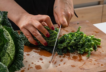 Фото шага рецепта Запеканка из пасты с савойской капустой и сыром 176113 шаг 2  