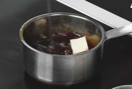 Фото шага рецепта Запеканка из рикотты с ягодным соусом 189536 шаг 10  