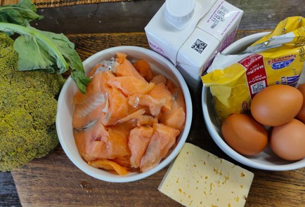 Фото шага рецепта Запеканка из семги и брокколи 175633 шаг 1  