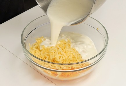 Фото шага рецепта Запеканка из сыра с морковью и чесноком 46504 шаг 2  