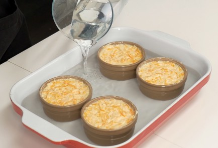 Фото шага рецепта Запеканка из сыра с морковью и чесноком 46504 шаг 4  