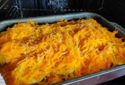 Фото шага рецепта Запеканка из тыквы и кабачка с куриным фаршем 174786 шаг 15  